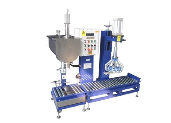 <b>ADF-30T1储槽式定量灌装秤</b>